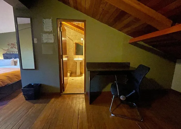 Hostel Wild Rover Cusco *